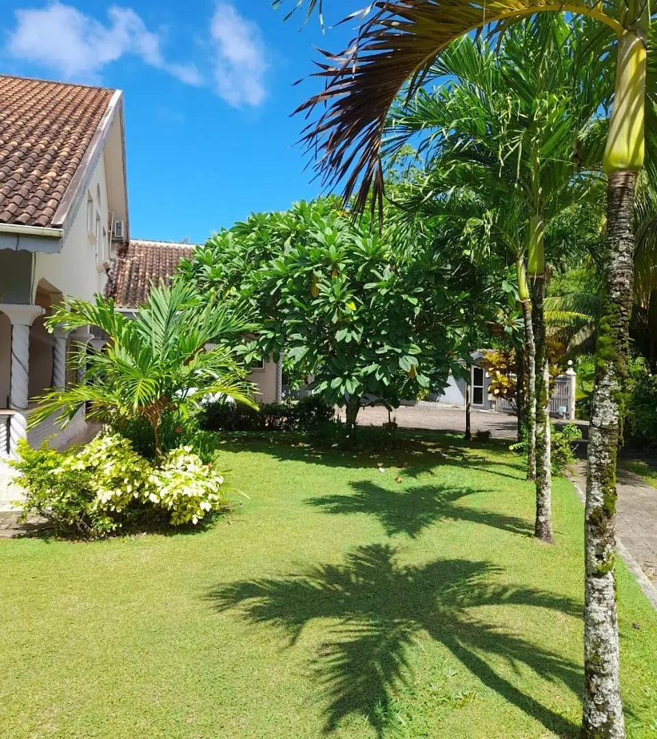 Bayview Villa -Sea Side Villa Anse Boileau