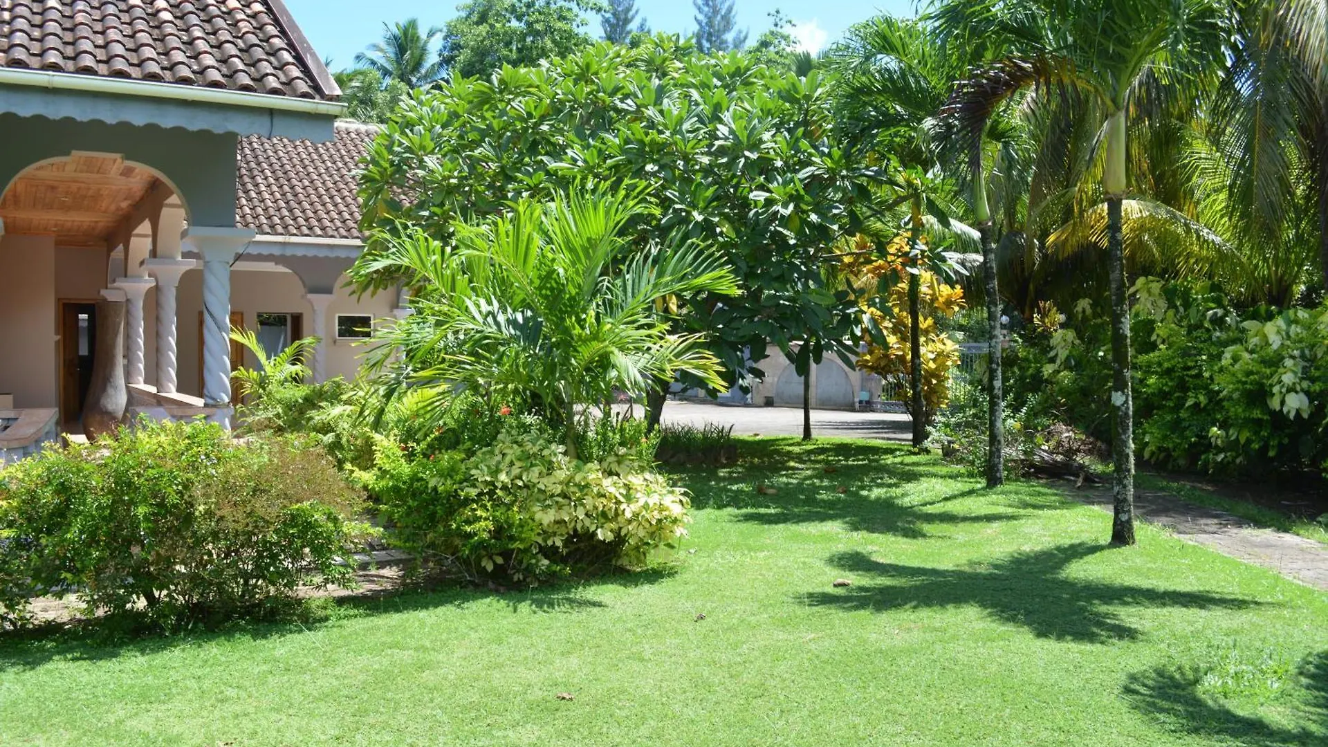 Bayview Villa -Sea Side Villa Anse Boileau 0*,