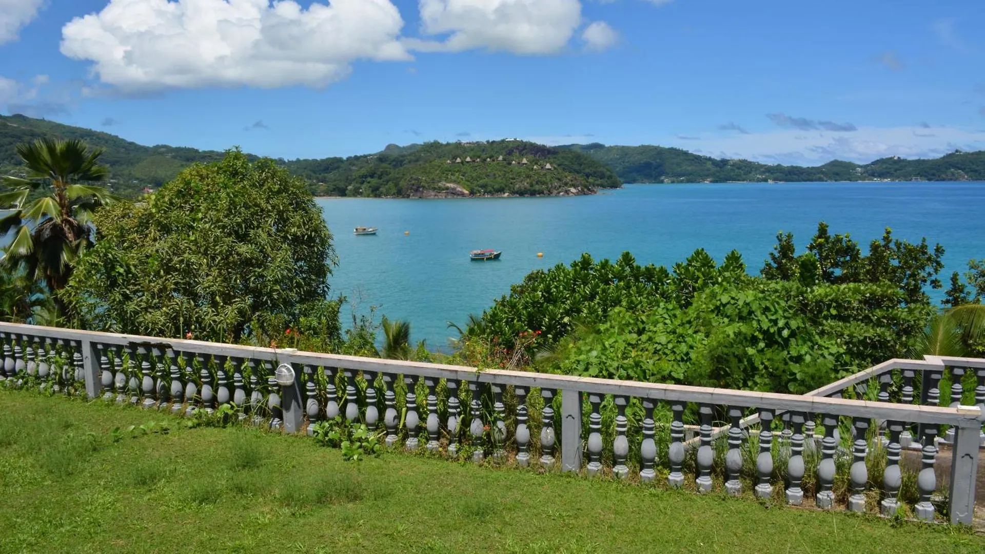 Bayview Villa -Sea Side Villa Anse Boileau Seychelles