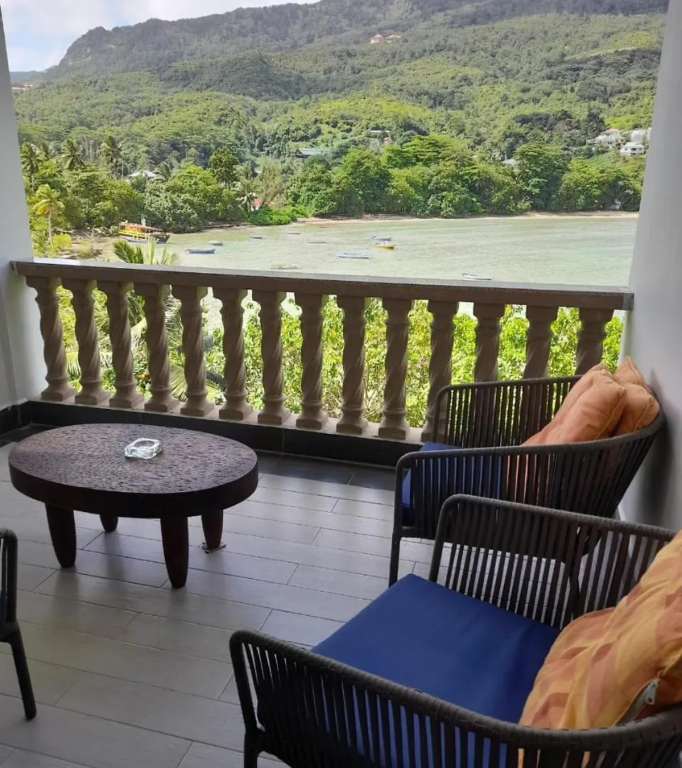 Bayview Villa -Sea Side Villa Anse Boileau