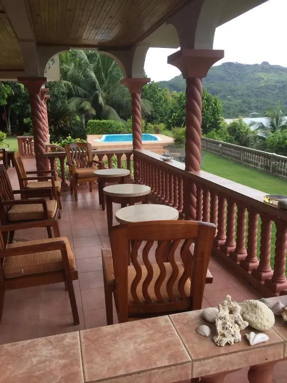 Guest house Bayview Villa -Sea Side Villa Anse Boileau